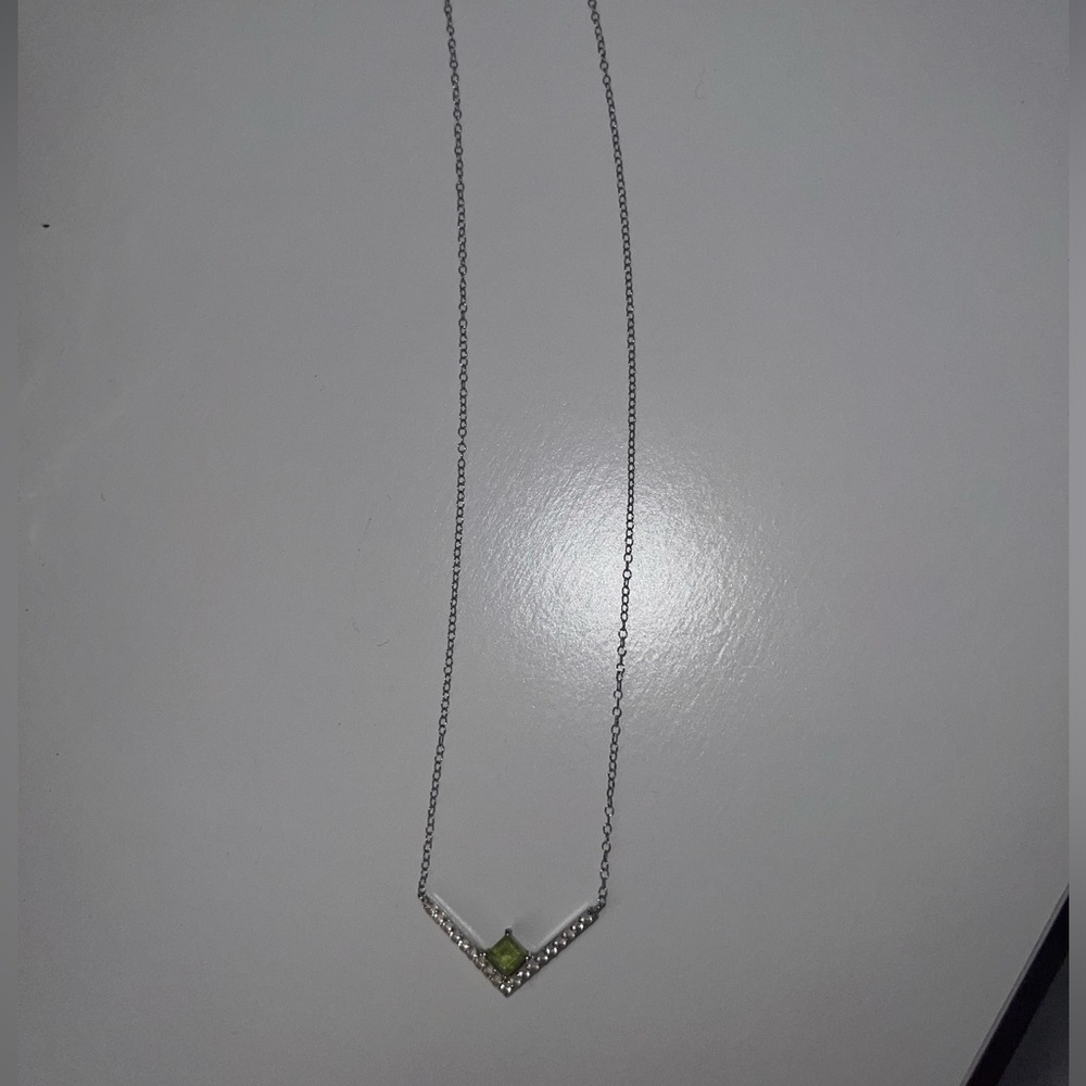 Kay Jewelers Peridot Chevron Necklace White Topaz Sterling Silver